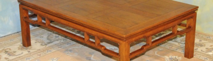 A018 Vintage coffee table of nice Asian design made in the U.S.A